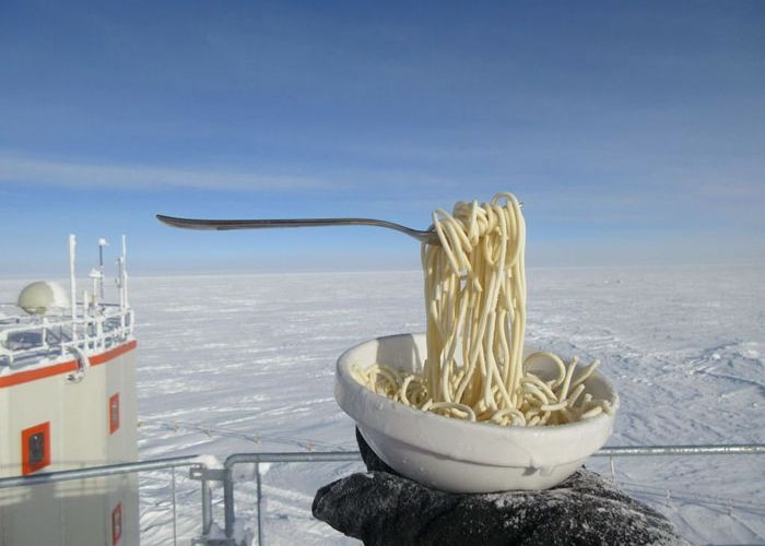 Experiment inedit: ce se întâmplă când vrei să gătești la -80 de grade Celsius? Poze incredibile Experiment Inedit Ce Se Intampla Cand Vrei Sa Gatesti La 80 De Grade Celsius Poze Incredibile