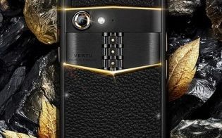 Vertu revine în forță. Brandul de lux a prezentat un nou smartphone, care costă peste 14.000 de dolari