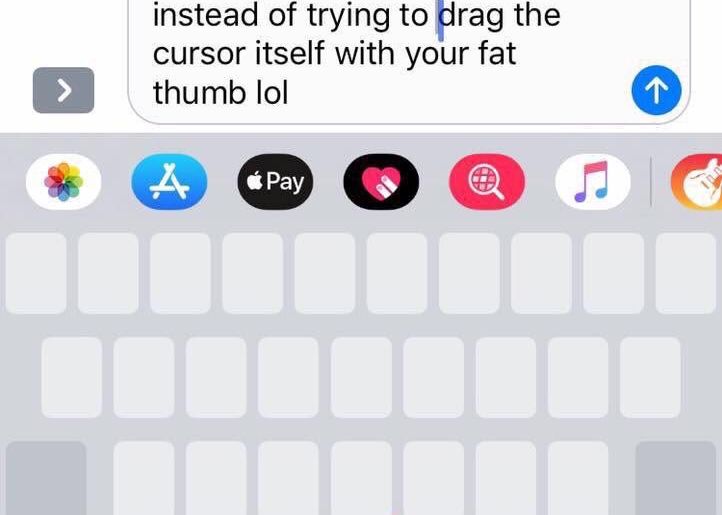 Trucul ascuns pe care îl poți face cu tastatura de la iPhone. Ce a descoperit un utilizator Trucul Ascuns Pe Care Il Poti Face Cu Tastatura De La Iphone Ce A Descoperit Un Utilizator 1