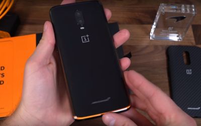 Cum arată OnePlus 6T McLaren, unul dintre cele mai puternice telefoane lansate până acum