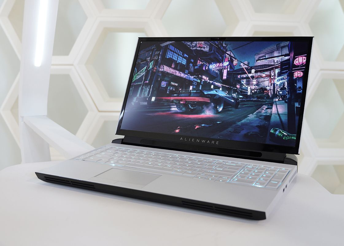 Ce Se Ascunde In Spatele Celui Mai Puternic Laptop De Gaming Din Istorie Video