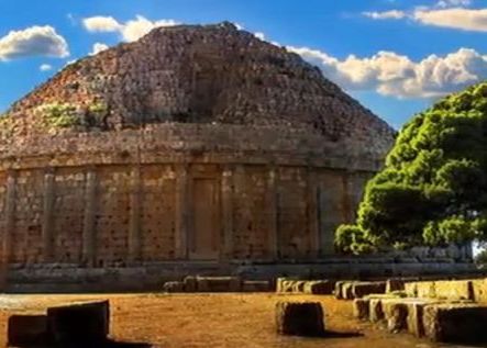 Misterul Piramidelor Din Algeria Ce Se Afla In Interiorul Acestor Monumente Impersionante