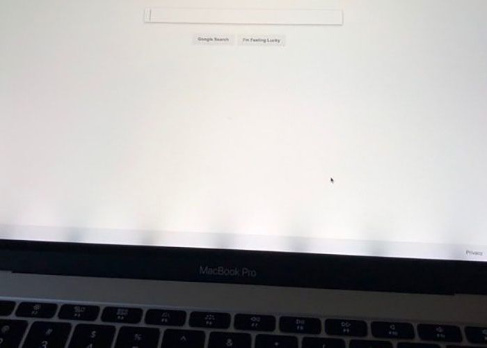 Problemă gravă pentru noul MacBook Pro! Apple nu are nicio soluție Problema Majora Pentru Noul Macbook Pro Apple Nu Are Nicio Solutie