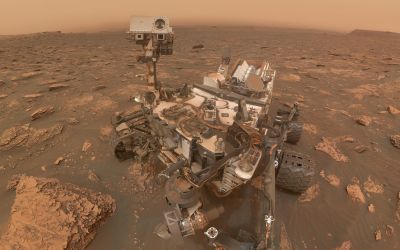 Descoperirea neașteptată făcută de robotul Curiosity pe cel mai misterios munte de pe Marte