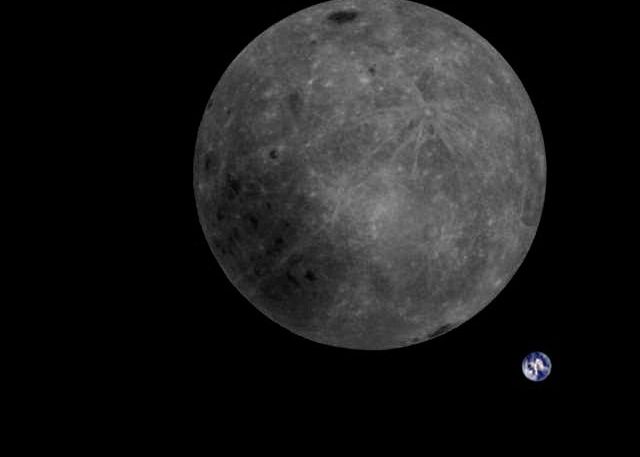 Fotografia Istorica De Pe Fata Nevazuta A Lunii Cum Apare Pamantul In Imagine