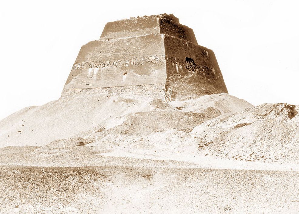 Descoperire Surprinzatoare La Baza Unei Piramide De Acum 4 600 De Ani