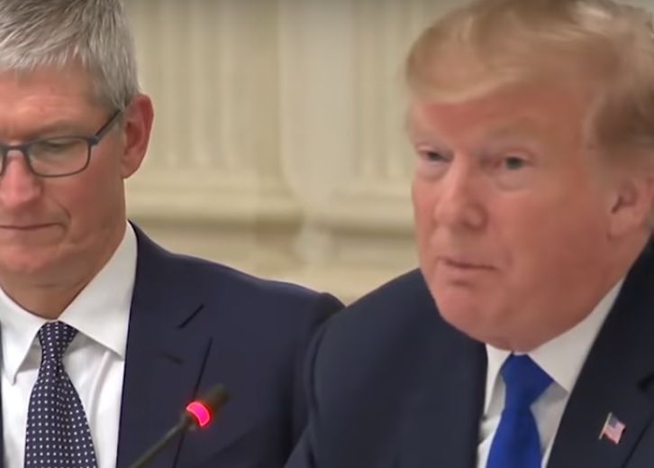 Gafa Uriasa Facuta De Trump La Intalnirea Cu Seful Apple Tim Cook Cum I A Spus Acestuia