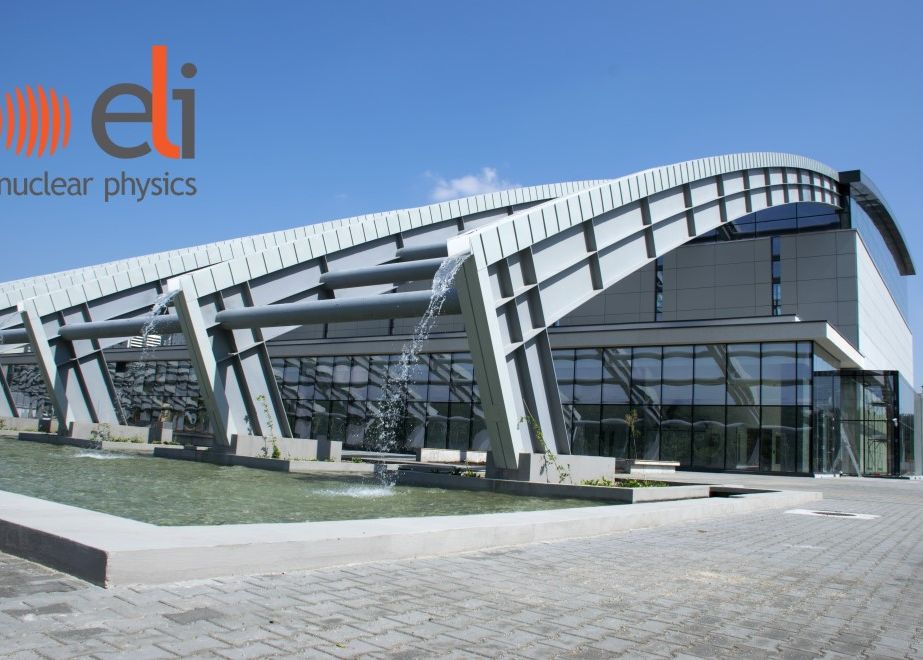 Laserul De La Magurele A Atins Puterea Maxima De 10 Pw Este O Premiera In Cercetare