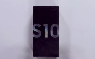 Unboxing Samsung Galaxy S10