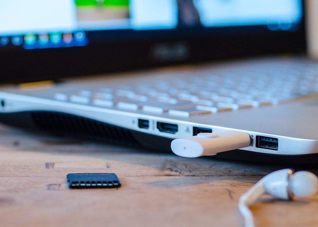 Folosești opțiunea Safely Remove USB când scoți un stick din calculator? Iată ce trebuie să știi Folosesti Optiunea Safely Remove Usb Iata Ce Trebuie Sa Stii