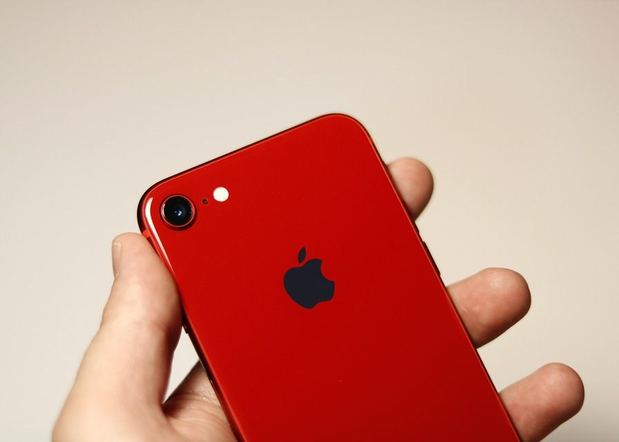 Apple pregătește iPhone 8S! Telefonul va avea un preț accesibil și specificații foarte bune Apple Pregateste Iphone 8s Telefonul Va Avea Un Pret Accesibil Si Specificatii Foarte Bune