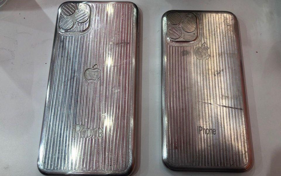 Iată cum va arăta noul iPhone XI! Primele imagini cu mulajele care vor fi folosite în fabrică Iata Cum Va Arata Noul Iphone Xi Primele Imagini Cu Mulajele Care Vor Fi Folosite In Fabrica