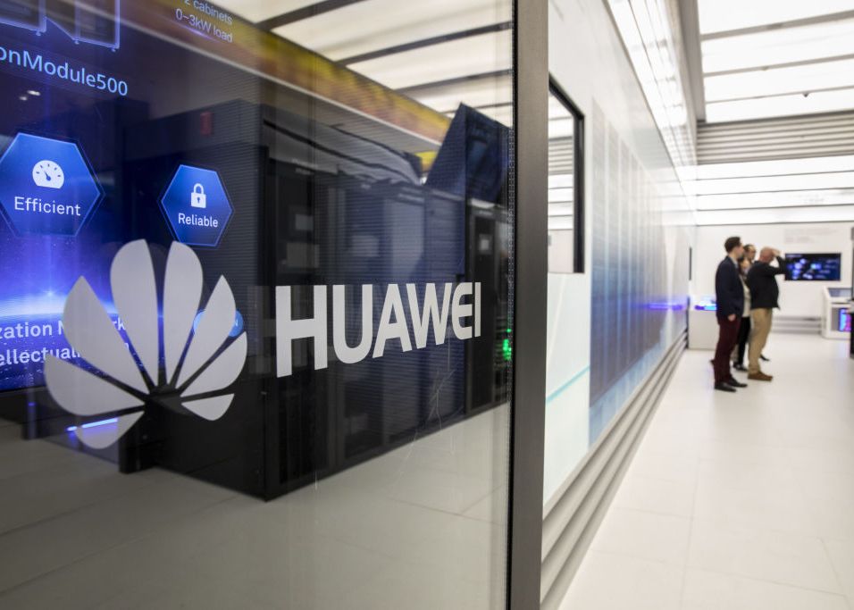 Huawei a vândut anul acesta 59 de milioane de telefoane și a semnat contracte pentru rețele 5G Huawei A Vandut Anul Aceste 59 De Milioane De Telefoane Si A Semnat Contracte Pentru Retele 5g