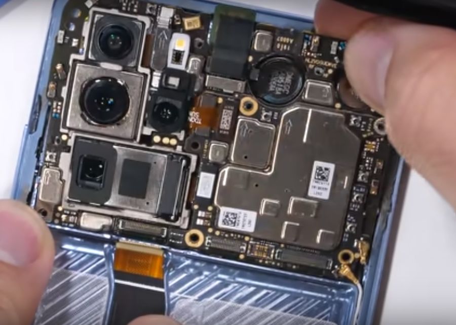 A Desfacut Un Huawei P30 Pro Iata Cum Arata In Interior Camera Periscopica