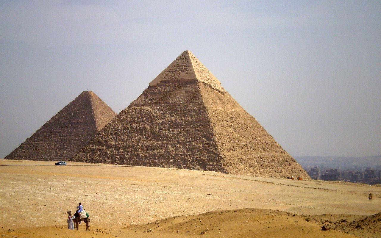 Descoperire Neasteptata In Egipt Langa Piramidele De La Giza
