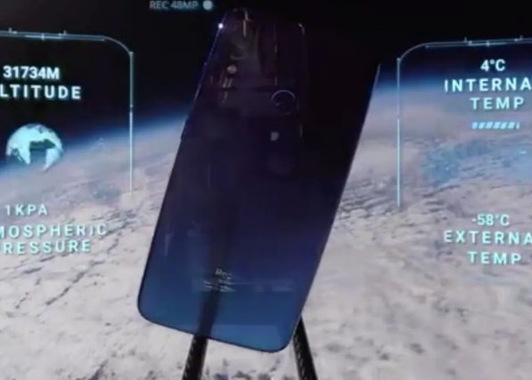 Telefonul Ieftin Care A Ajuns In Spatiu A Facut Poze Si S A Intors Perfect Functional