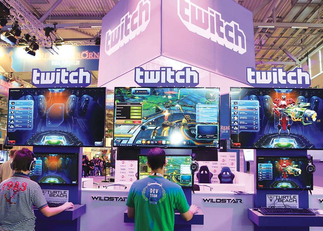 Cine Sunt Tinerii Care Castiga Peste 25 000 De Euro Pe Ora Ca Sa Se Joace