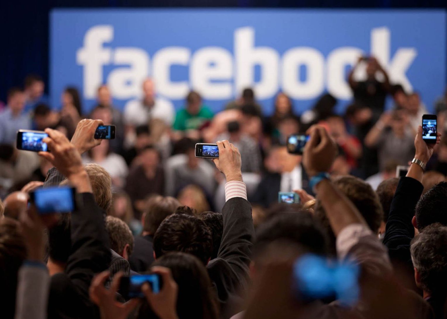 Facebook Vrea Experiente Personale Pentru Utilizatorii Sai Cum Vrea Sa Schimbe Din Nou News Feed Ul