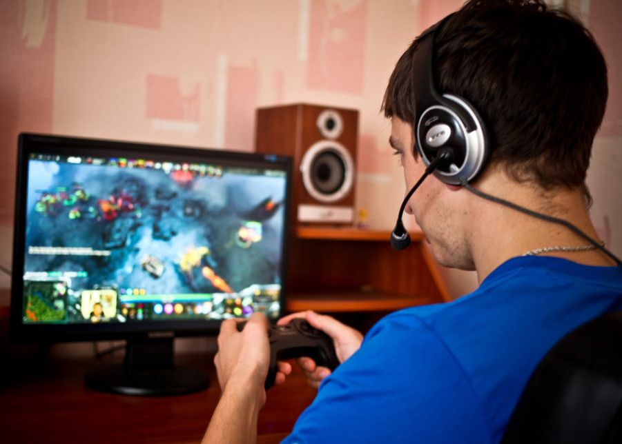 (P) De ce persoanele care se joacă la calculator sunt mai fericite? P De Ce Persoanele Care Se Joaca La Calculator Sunt Mai Fericite