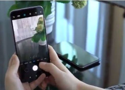 Adio Ecran Decupat Sau Perforat Xiaomi Si Oppo Prezinta Primele Telefoane Cu Camera Foto Sub Display