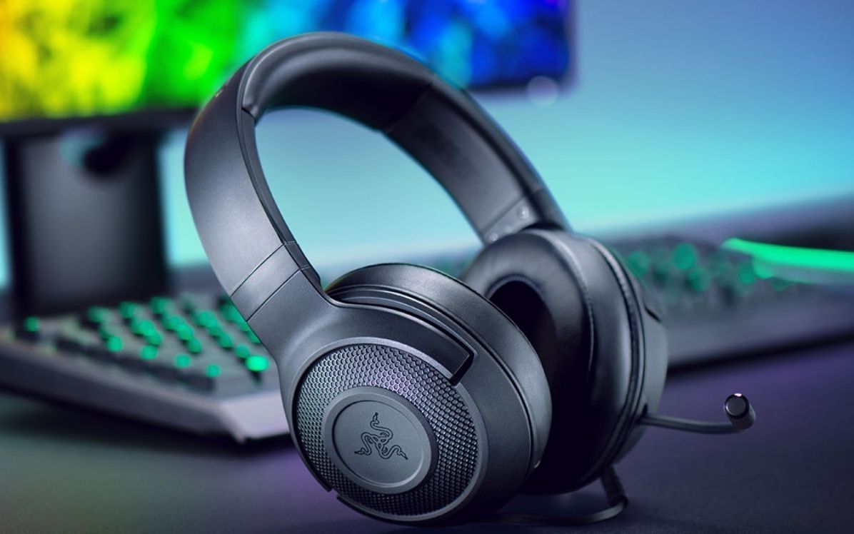 Razer a lansat cele mai ușoare căști de gaming, cu o greutate de doar 250 de grame Razer A Lansat Cele Mai Usoare Casti De Gaming Cu O Greutate De Doar 250 De Grame