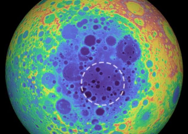 Obiectul Urias Ingropat Sub Scoarta Lunii Care Ii Pune Pe Ganduri Pe Cercetatorii De La Nasa