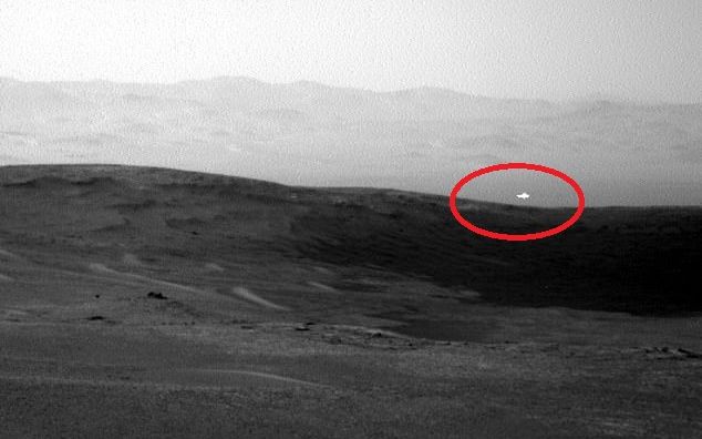 O Lumina Misterioasa Fotografiata De Roverul Curiosity Pe Marte Care Este Explicatia