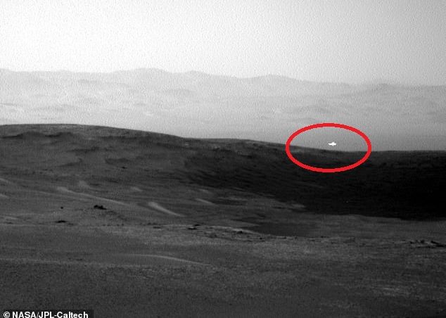 O Lumina Misterioasa Fotografiata De Roverul Curiosity Pe Marte Care Este Explicatia