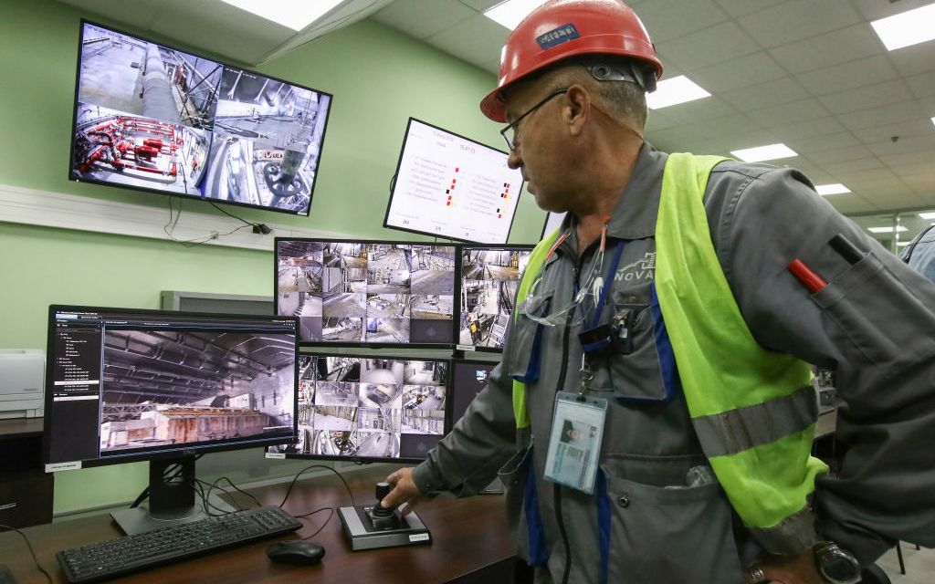 Cum Arata Noul Sarcofag De 1 5 Miliarde De Euro Construit In Jurul Reactorului Distrus De La Cernobil