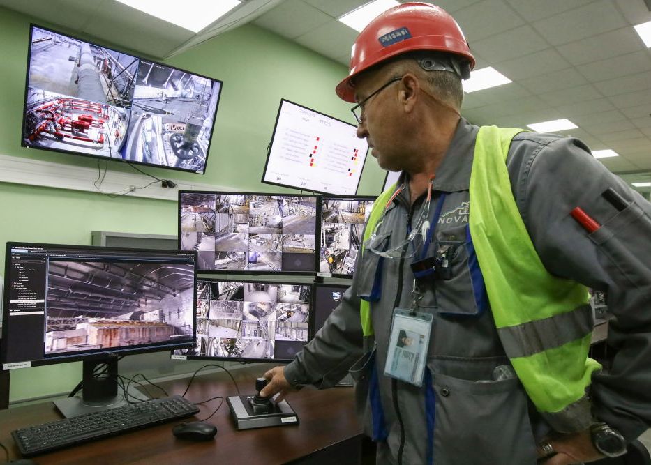 Cum Arata Noul Sarcofag De 1 5 Miliarde De Euro Construit In Jurul Reactorului Distrus De La Cernobil