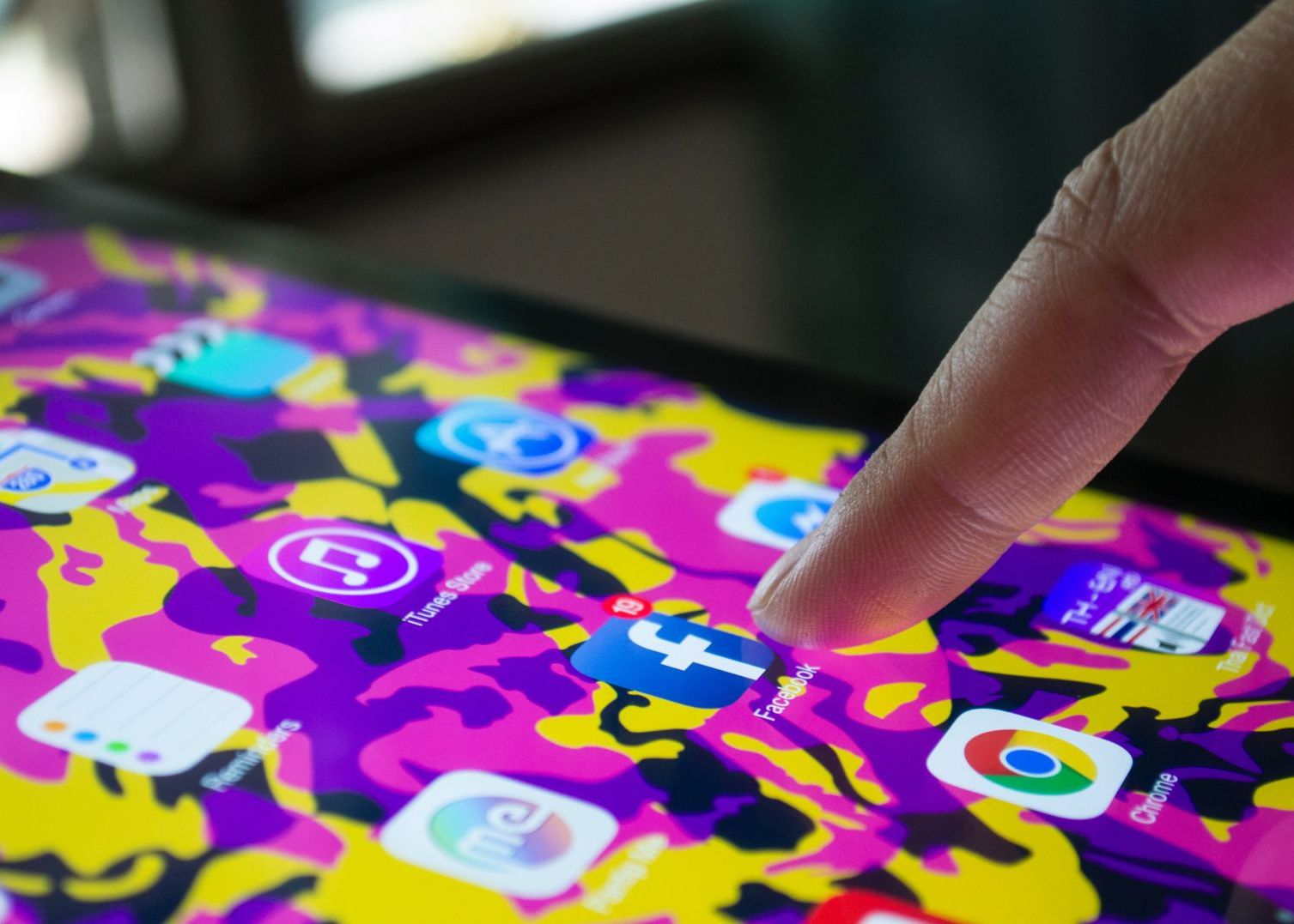 Ce Face Facebook Cu Mesajele Tale Audio Tactica Secreta A Gigantului