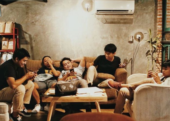 Petrecerea De Casa Noua Ce Trebuie Sa Stie Gazda Si Musafirii