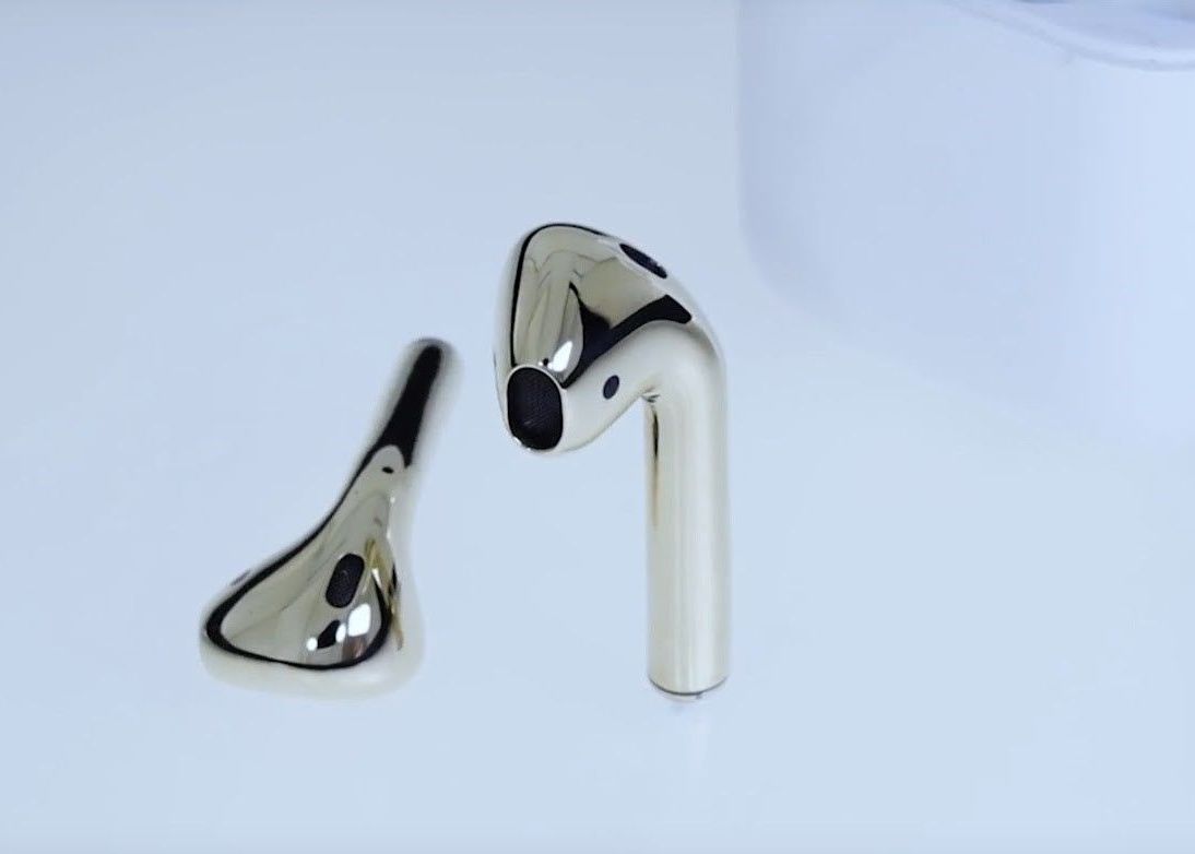 Cum arată primele AirPod-uri din lume din aur de 18 karate Cum Arata Primele Airpod Uri Din Lume Din Aur De 18 Karate