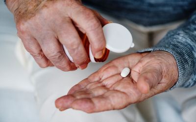 Începutul tinereții fără bătrânețe? Studiul prin care cercetătorii au inversat vârsta biologică a oamenilor