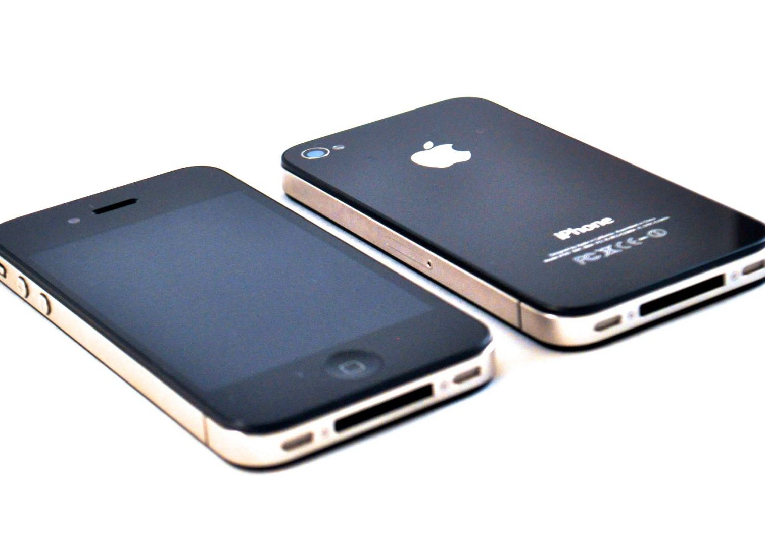 Apple Zse Intoarce In Timp Cum Ar Putea Arata Viitorul Iphone Al Companiei