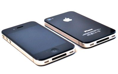 Apple „se întoarce în timp”. Cum ar putea arăta viitorul iPhone al companiei
