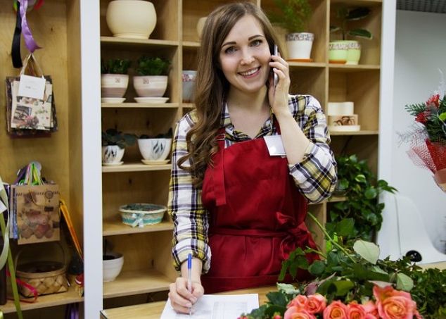 Deficitul De Lucratori Comerciali A Ridicat Salariile In Retail Cat Castiga Casierii