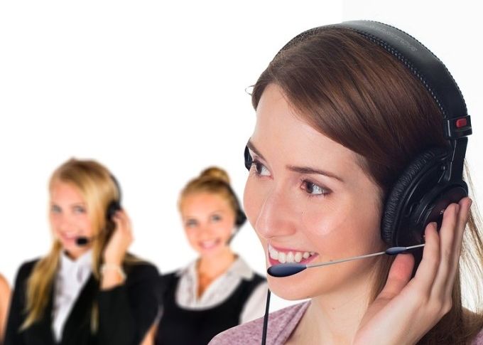Munca în call-center, de la job studențesc, la un câștig de 8.000 lei. Ce limbi străine îți saltă salariul Munca In Call Center De La Job Studentesc La Un Castig De 8 000 Lei Ce Limbi Straine Iti Salta Salariul
