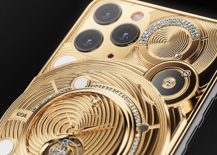 Cum Arata Si Din Ce Este Facut Cel Mai Scump Iphone 11 Din Lume De 70 000 De Dolari