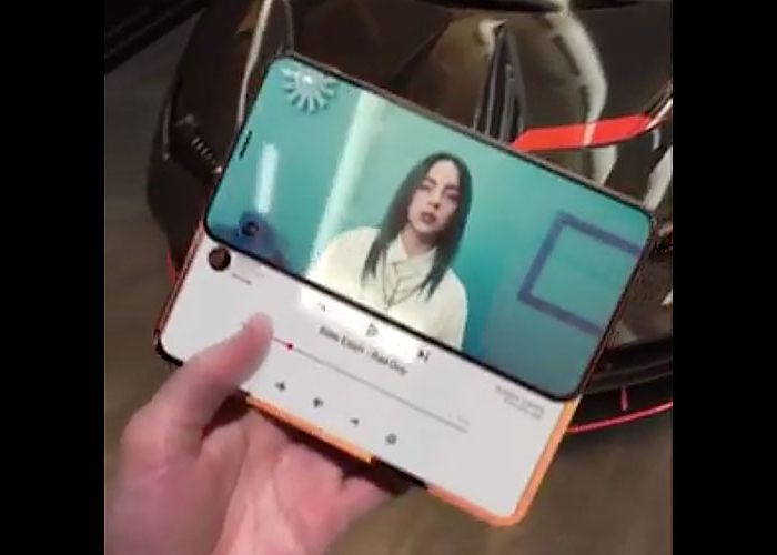 Design-ul revoluționar al unui iPhone cu două display-uri care a apărut peste noapte pe internet. Cum arată telefonul Design Ul Revolutionar Al Unui Iphone Cu Doua Display Uri Care A Aparut Peste Noapte Pe Internet Cum Arata