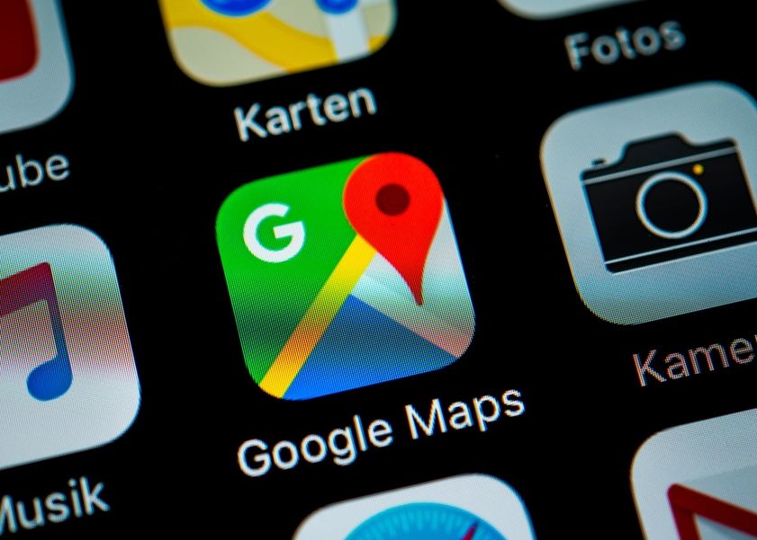 Măsura de securitate pe care Google o va aduce în Maps pentru cei care merg noaptea pe străzi Masura De Securitate Pe Care Google O Va Aduce In Maps Pentru Cei Care Merg Noaptea Pe Strazi