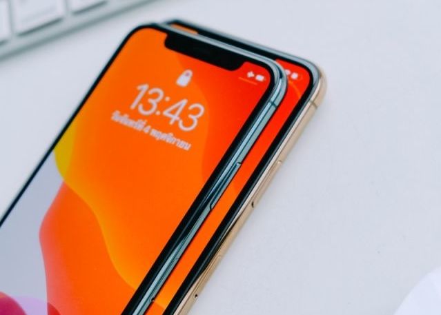 Apple Schimba Display Urile Pentru Telefoanele Pe Care Vrea Sa Le Lanseze In 2020