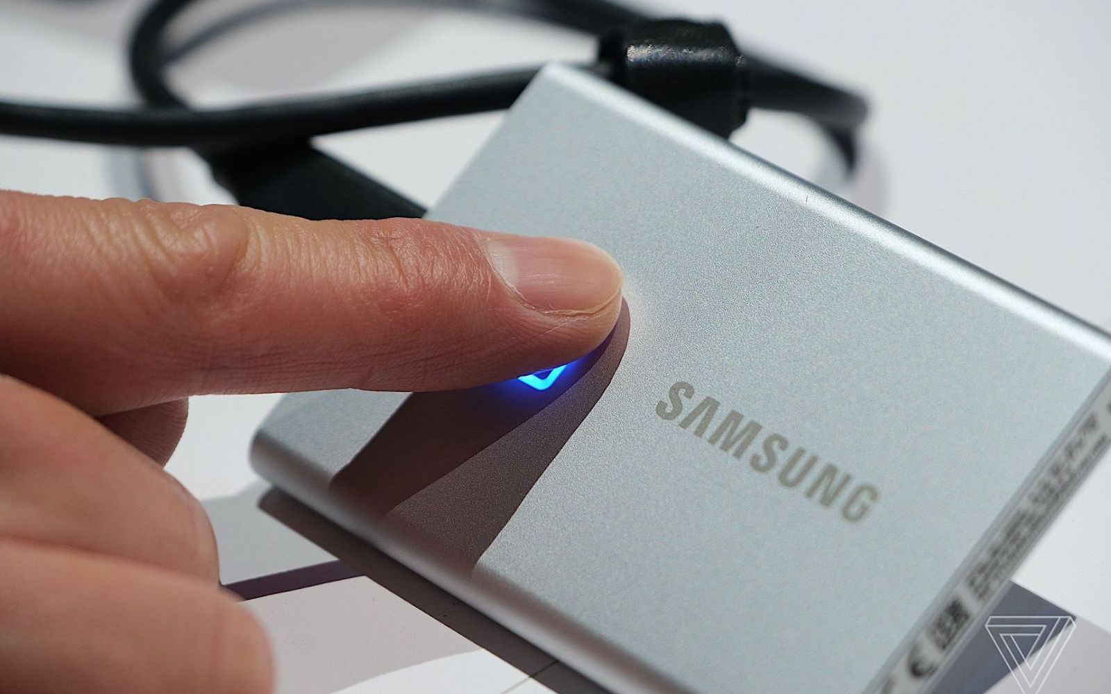Samsung A Lansat Unul Dintre Cele Mai Sigure Ssd Uri Externe Din Lume Cat Va Costa