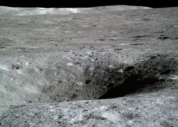 Noi imagini impresionante surprinse pe partea nevăzută a Lunii Noi Imagini Impresionante Surprinse Pe Partea Nevazuta A Lunii
