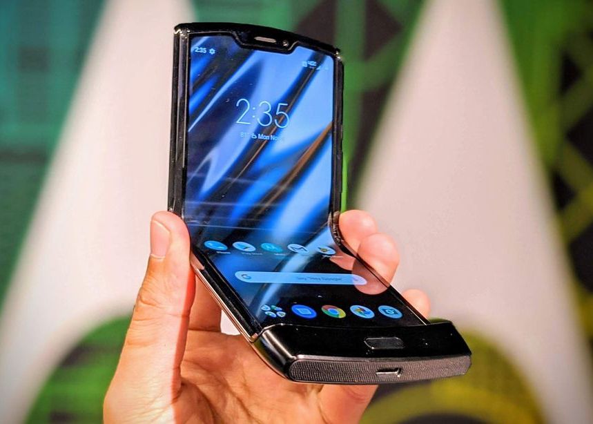 Cum A Supravietuit Noul Motorola Razr Testului De Rezistenta La Cate Plieri S A Rupt Video