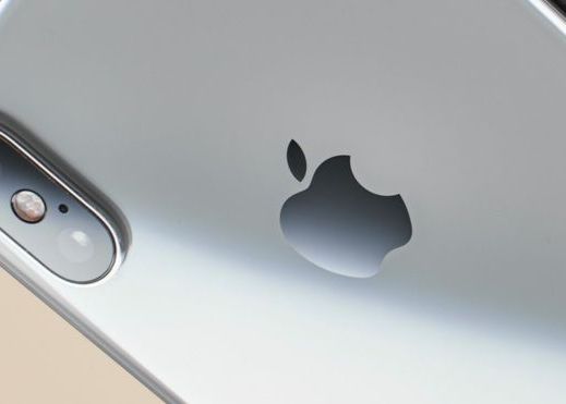 Apple, amendată cu 25 de milioane de euro pentru că și-a mințit clienții Apple Amendata Cu 25 De Milioane De Euro Pentru Ca Si A Mintit Clientii