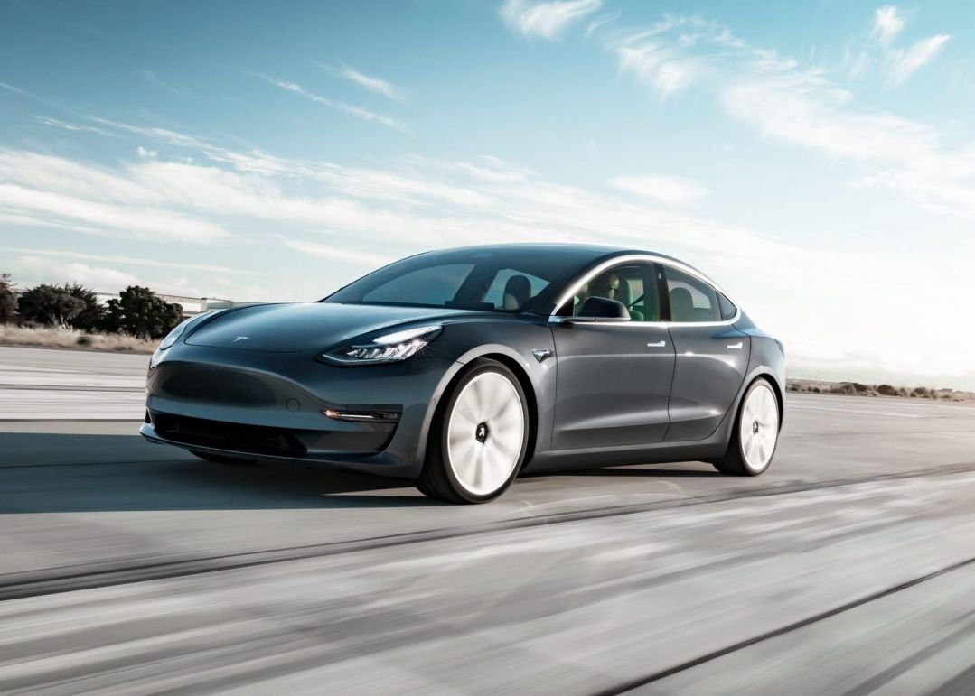Performanta Senzationala Atinsa De Model 3 Cea Mai Populara Masina Electrica De La Tesla