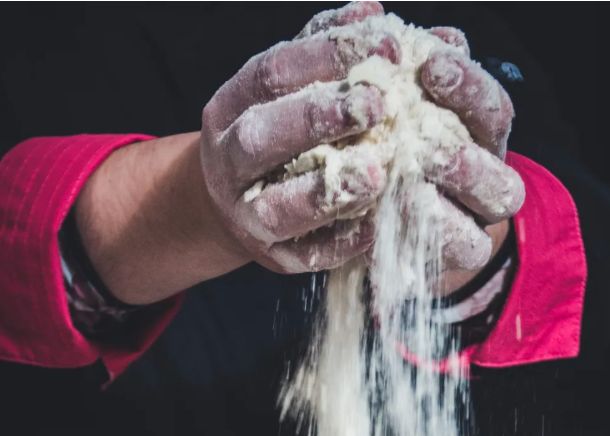 O Companie Finlandeza Produce Mancare Din Aer Ideea Ar Putea Hrani Miliarde De Oameni