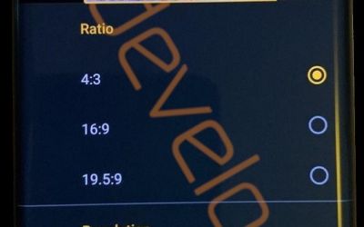 Primele imagini cu Motorola Edge, un flagship spectaculos care ar fi trebuit lansat la MWC 2020