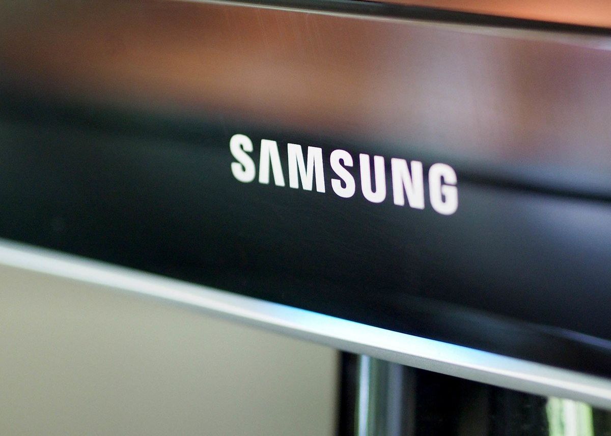 Samsung Ucide Lcd Ul Anuntul Gigantului Din Tehnologie Despre Viitorul Display Urilor